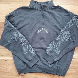 Gray Half-Zip Sweatshirt with Wolf Design